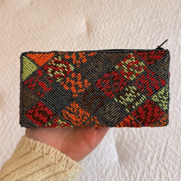 Beaded Clutch Wallet – Multicolor Geometric Pattern, Zip Closure - Picture 2 of 7